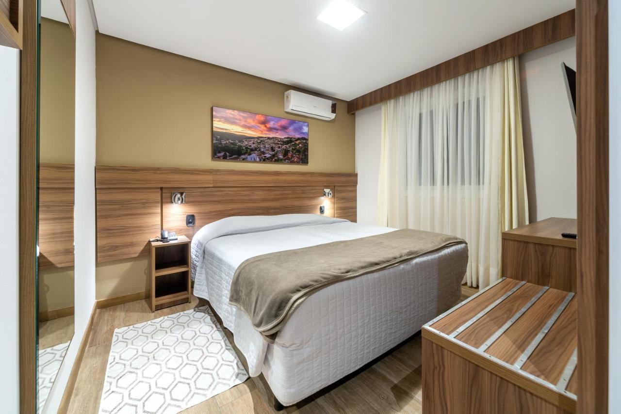 Hotel Fioreze Centro 그라마도 외부 사진
